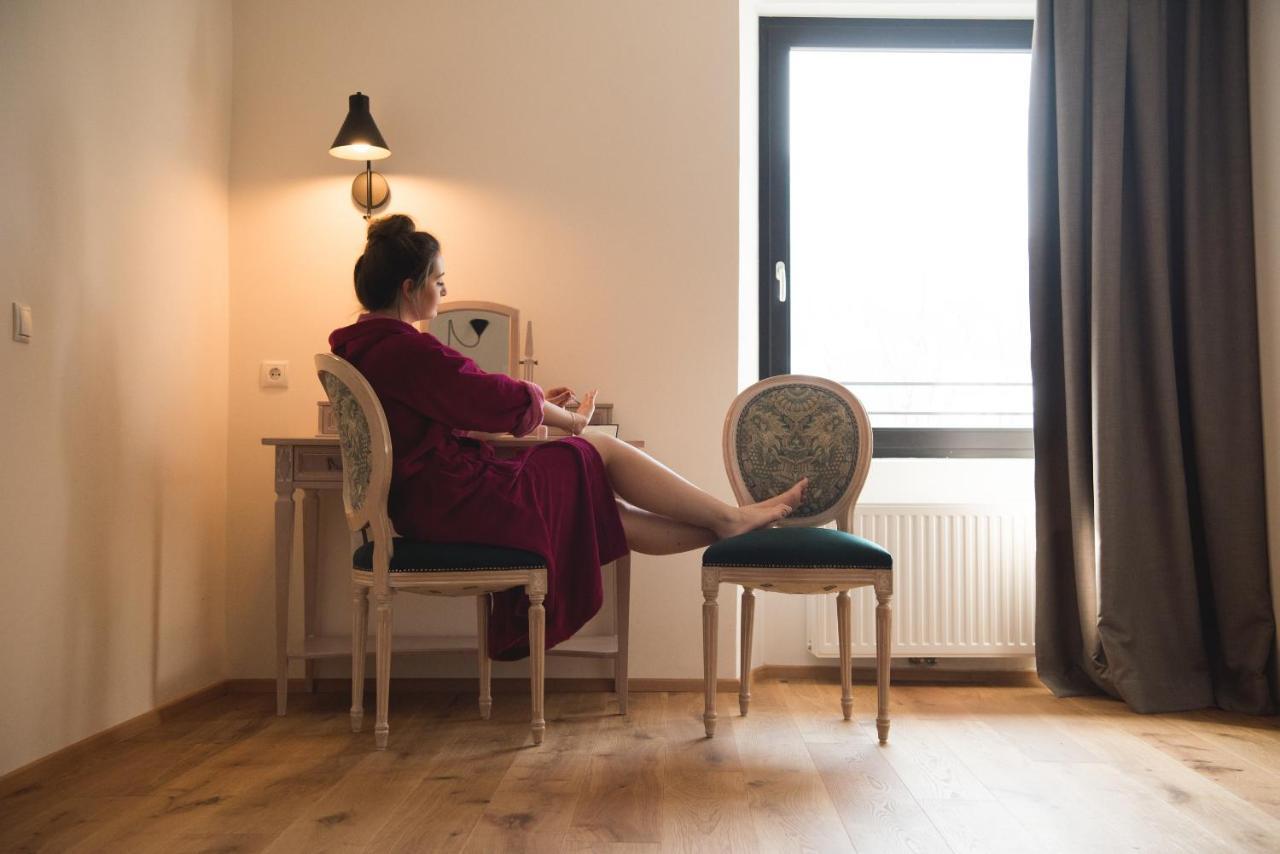 Historic Guesthouse Bircher B&B Apartments Near Sterzing カンポ・ディ・トレンス エクステリア 写真