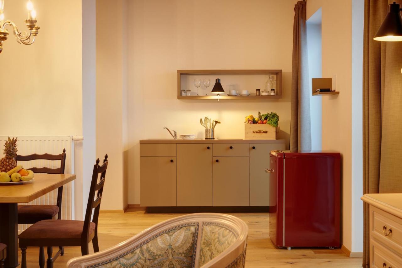 Historic Guesthouse Bircher B&B Apartments Near Sterzing カンポ・ディ・トレンス エクステリア 写真